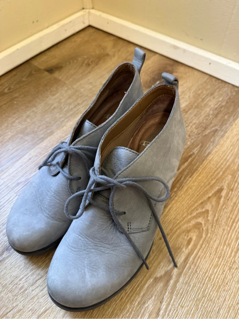 Dansko Gray Nubuck Leather Wedge Ankle Booties Lace Up Comfort EU 37 US 6.5